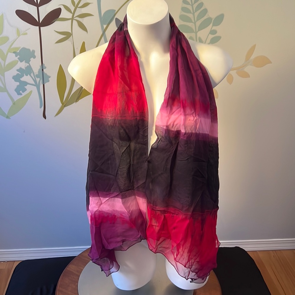 4/$20 Bebe scarf Top
